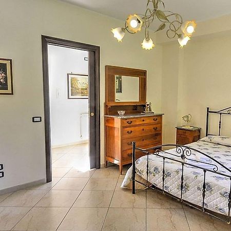 Villa Monte Serra Трекастаньи Экстерьер фото