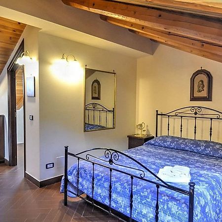 Villa Monte Serra Трекастаньи Экстерьер фото